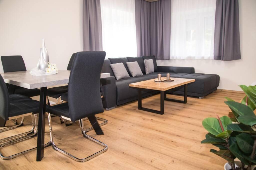 Rochus Appartements Sautens Buitenkant foto